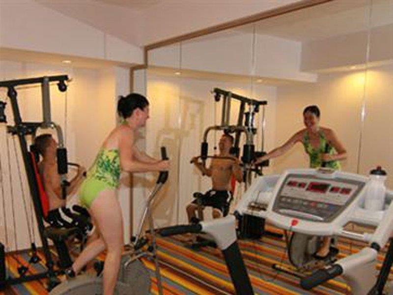Duqqan Deluxe Hotel คูซาดาซี ภายนอก รูปภาพ