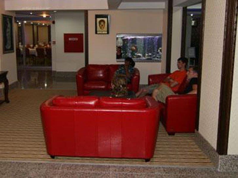 Duqqan Deluxe Hotel คูซาดาซี ภายนอก รูปภาพ