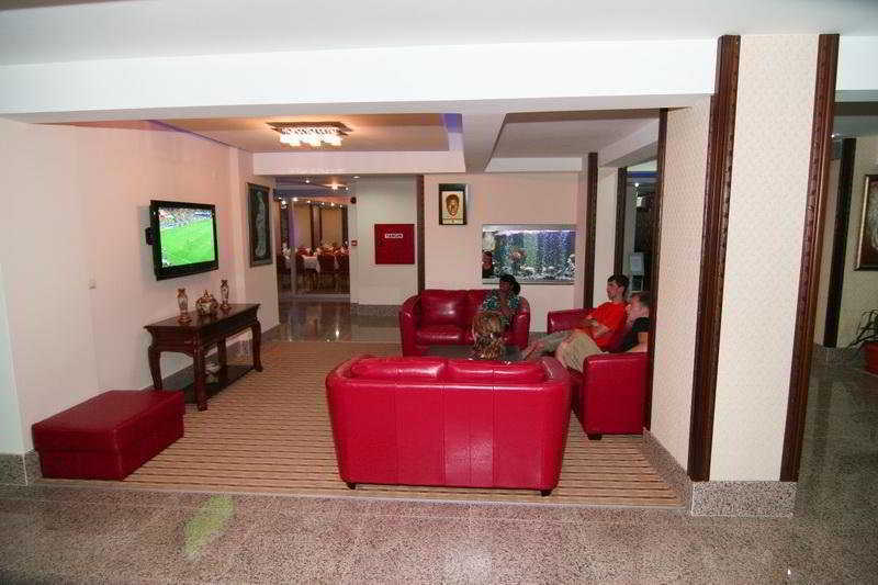 Duqqan Deluxe Hotel คูซาดาซี ภายนอก รูปภาพ